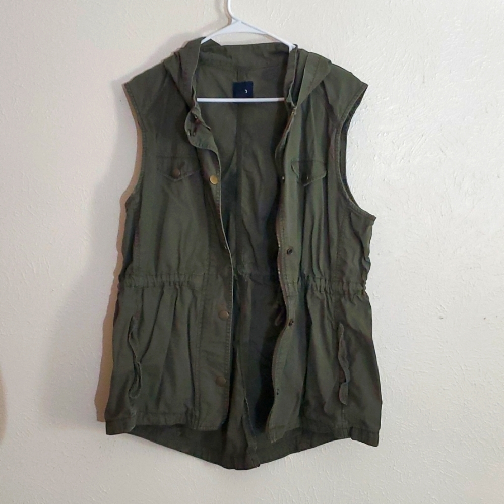 Gap Vest